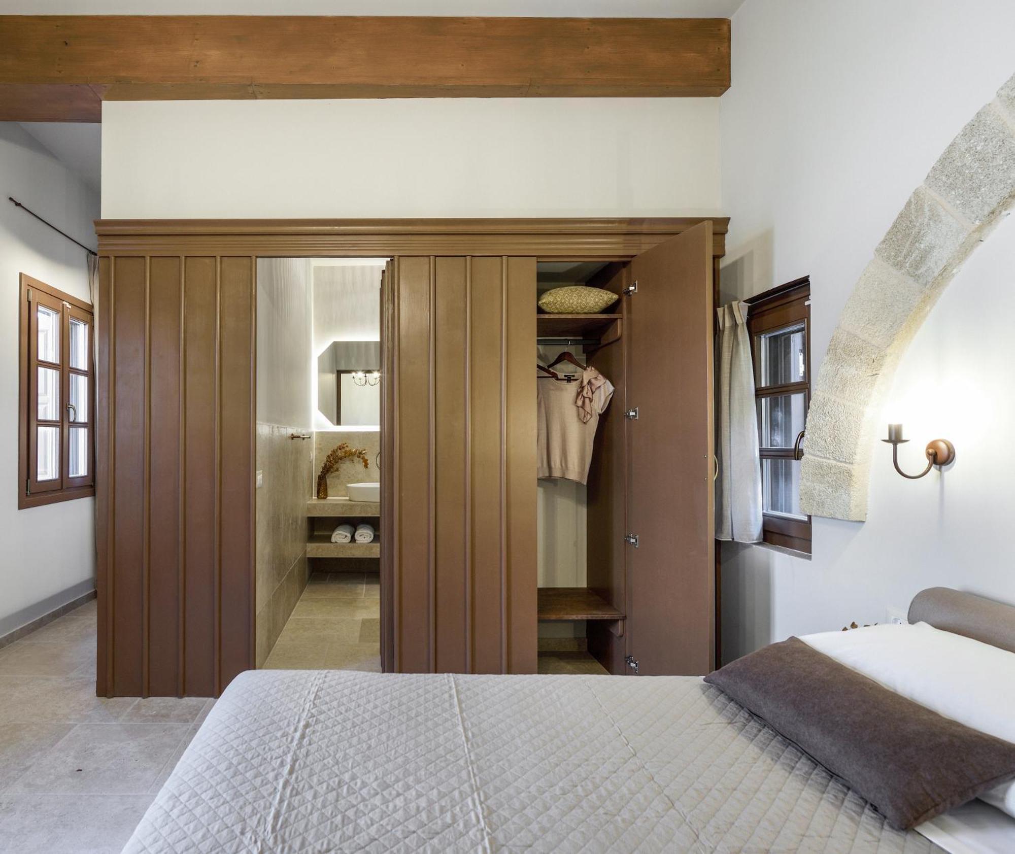 Spanish Knights Inn Rhodes City エクステリア 写真