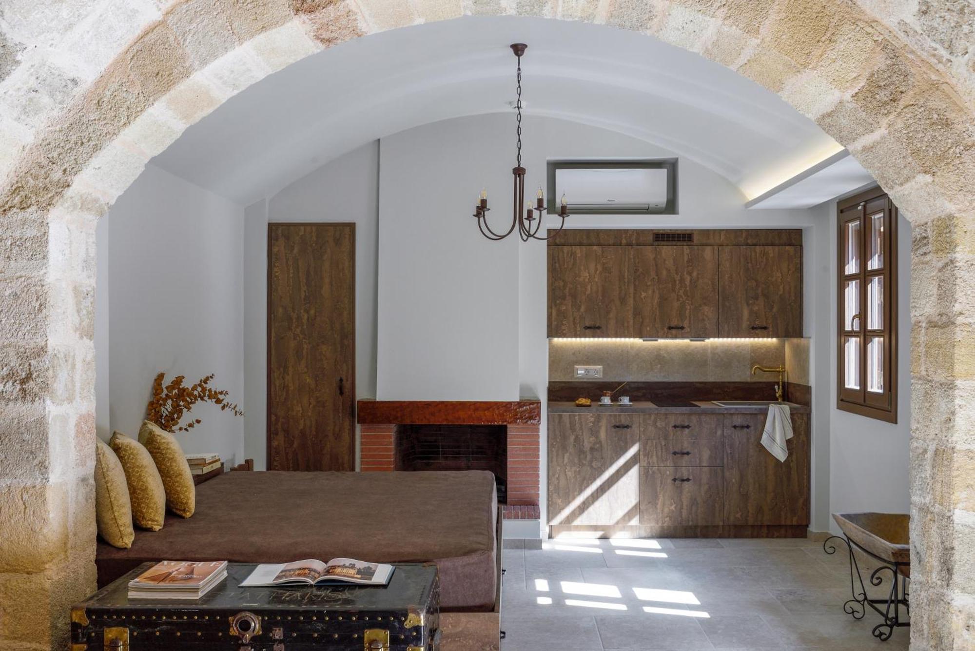 Spanish Knights Inn Rhodes City エクステリア 写真