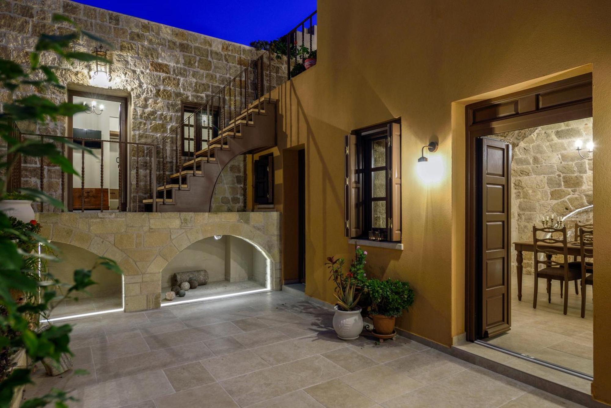 Spanish Knights Inn Rhodes City エクステリア 写真