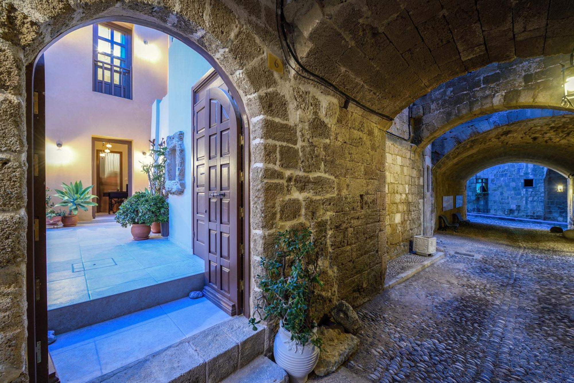 Spanish Knights Inn Rhodes City エクステリア 写真