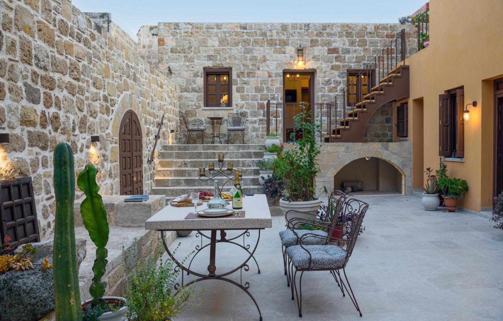 Spanish Knights Inn Rhodes City エクステリア 写真