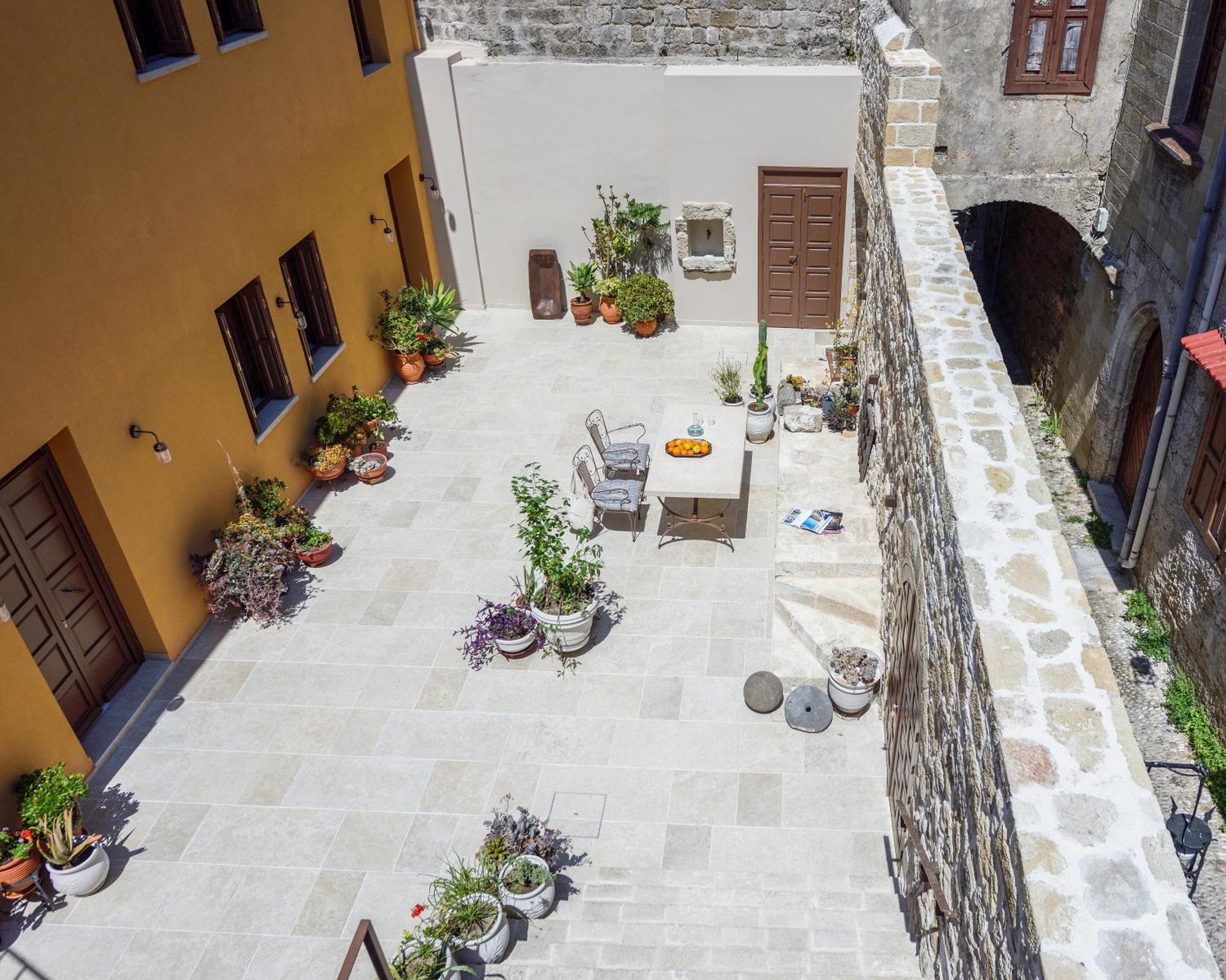Spanish Knights Inn Rhodes City エクステリア 写真
