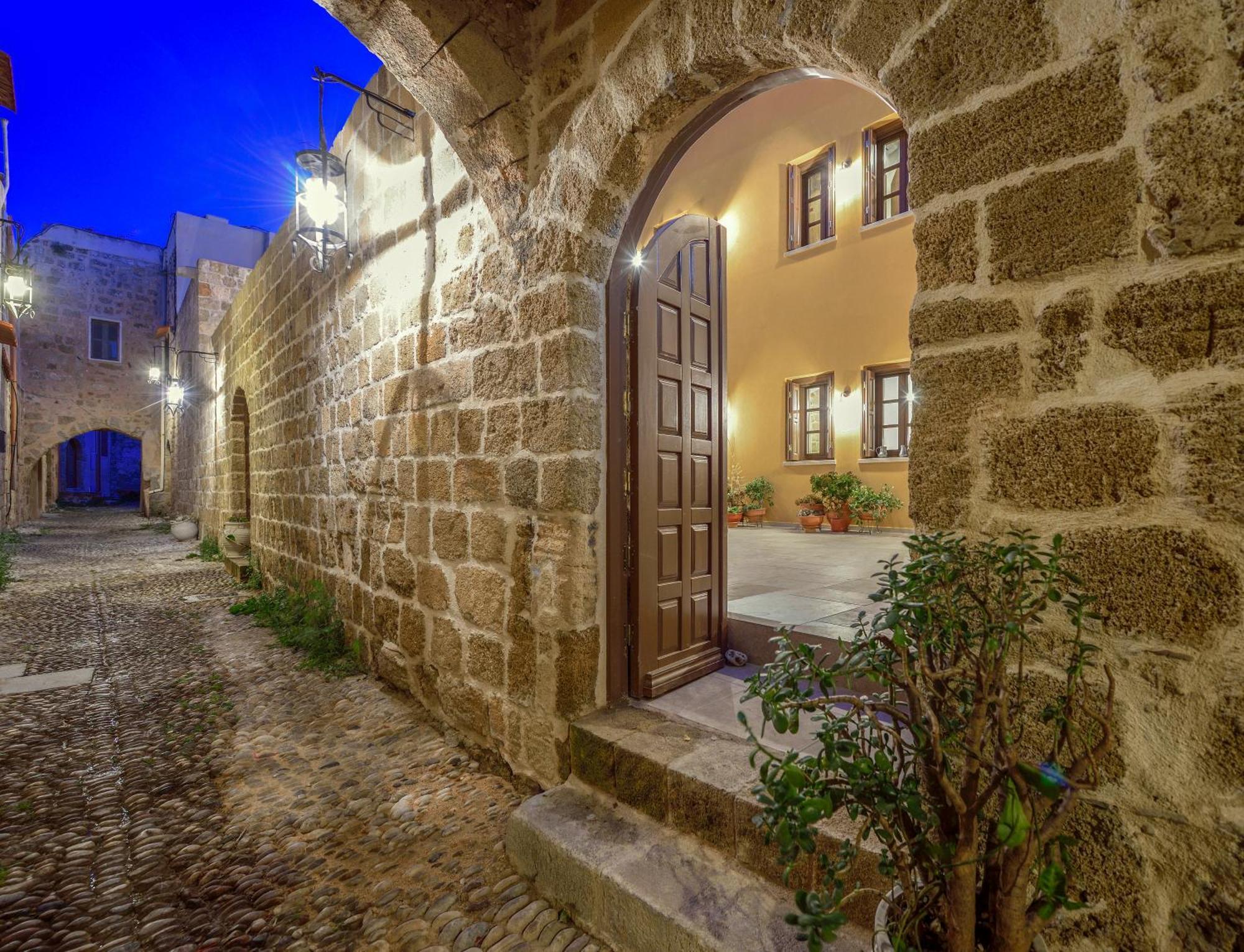 Spanish Knights Inn Rhodes City エクステリア 写真